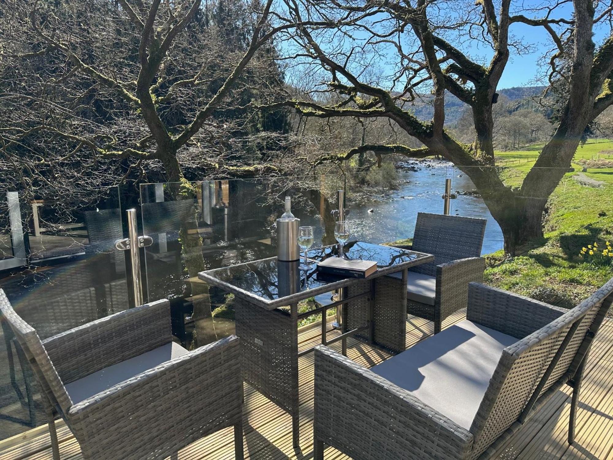 Craig-Y-Dderwen Riverside Hotel Betws-y-Coed Esterno foto